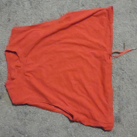 Lululemon crop top size 2 - Picture 1 of 3